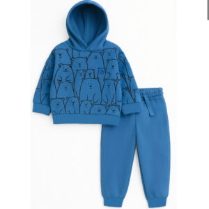 Костюм с капюшоном